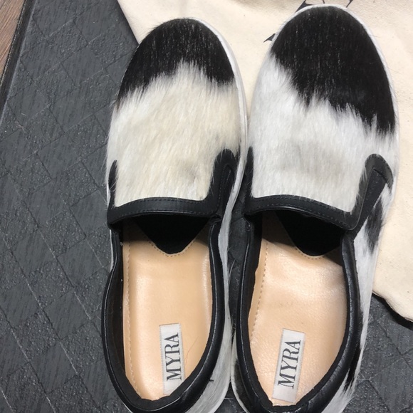 Women’s Size 9 Myra shoe - Picture 2 of 2